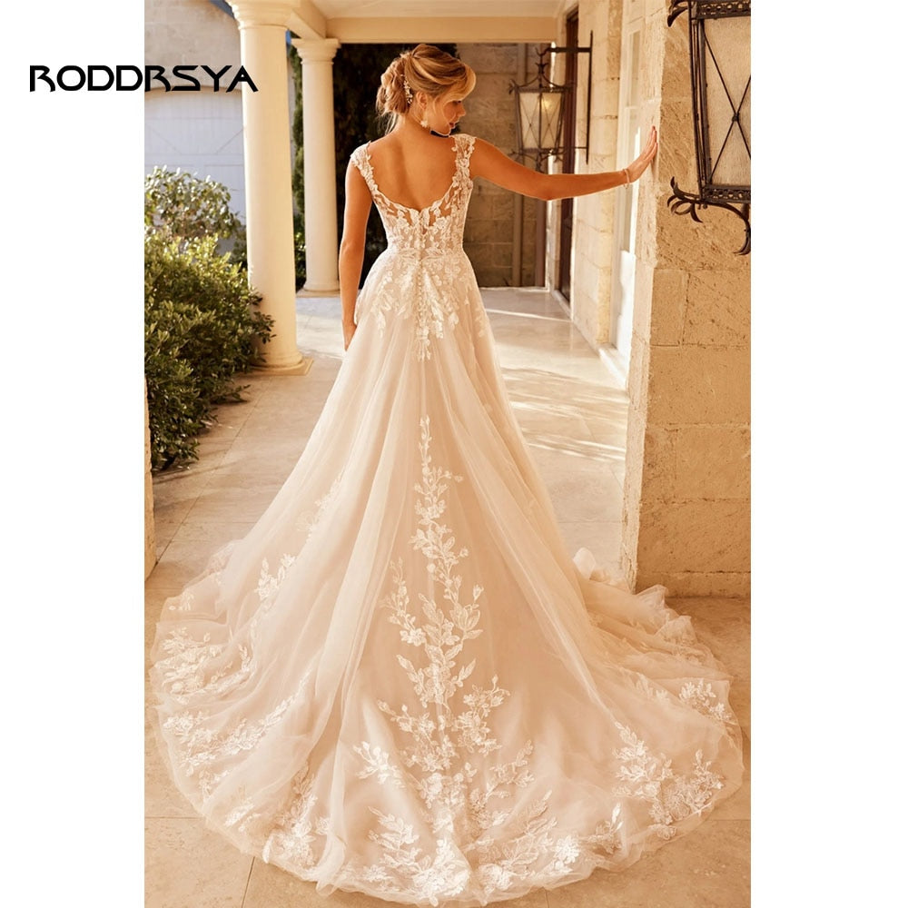 RODDRSYA Elegant Wedding Dress For Women 2023 V-Neck Cap Sleeve Lace Appliques Bridal Gowns With Button Sweep Train Custom Made