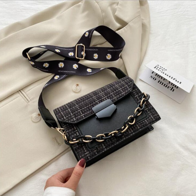 Wide Strap Small Shoulder Bags For Women 's 2021 New Designer Women Hand Bags And Purses Fashion Chain Messenger Cross Body Bags