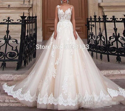 Transparent Scoop Champagne Wedding Dresses with Detachable Beading Sash Lace Applique Sleeveless Backless Bridal Gowns 2021